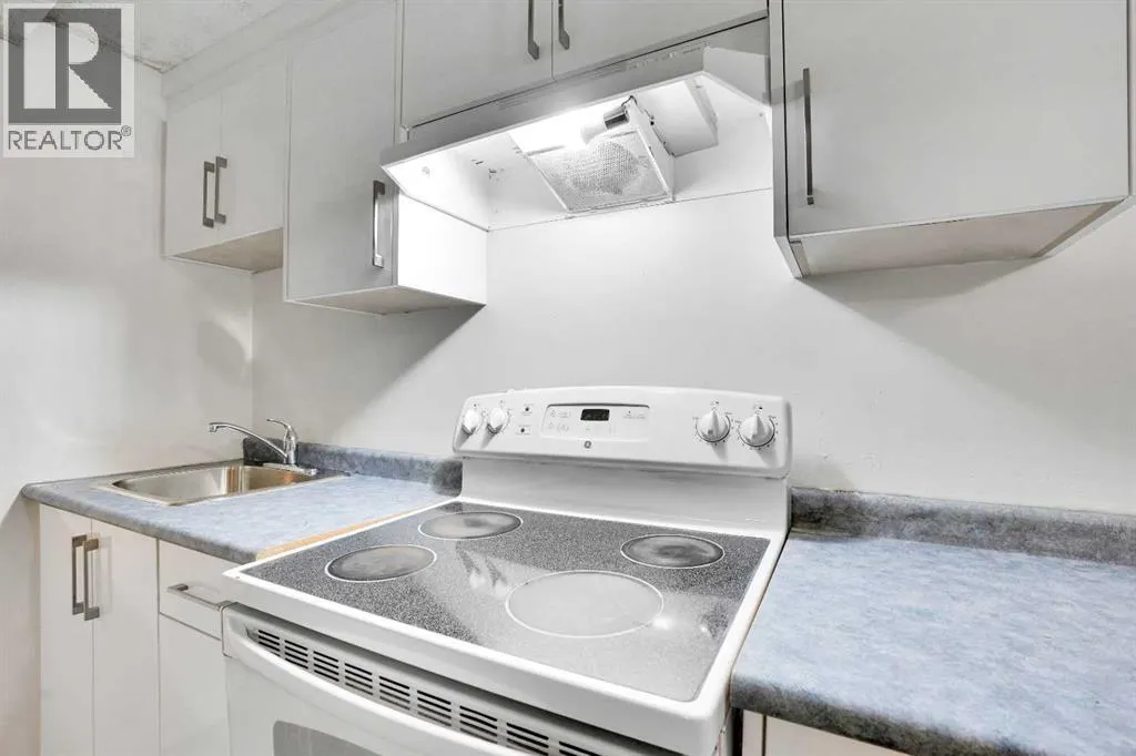 26 Falmead Bay NE