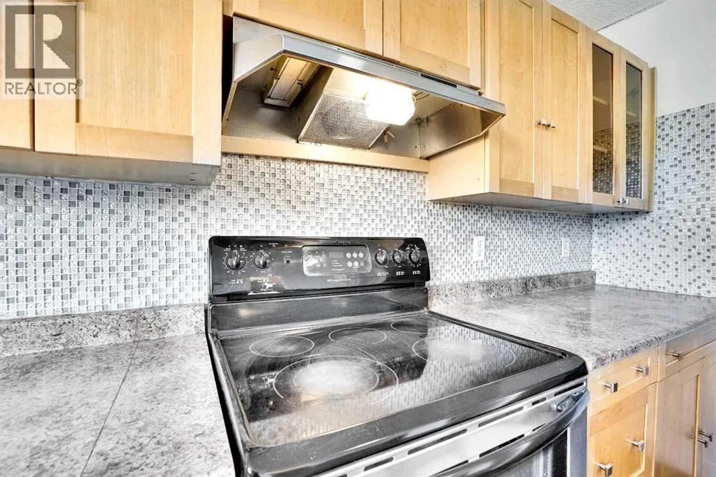 26 Falmead Bay NE