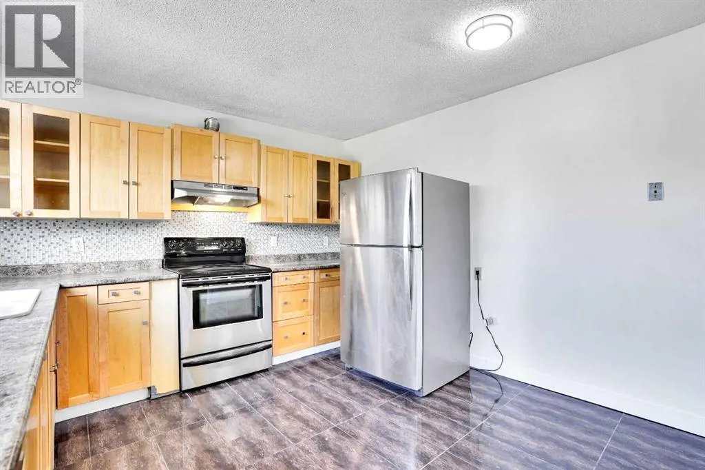 26 Falmead Bay NE