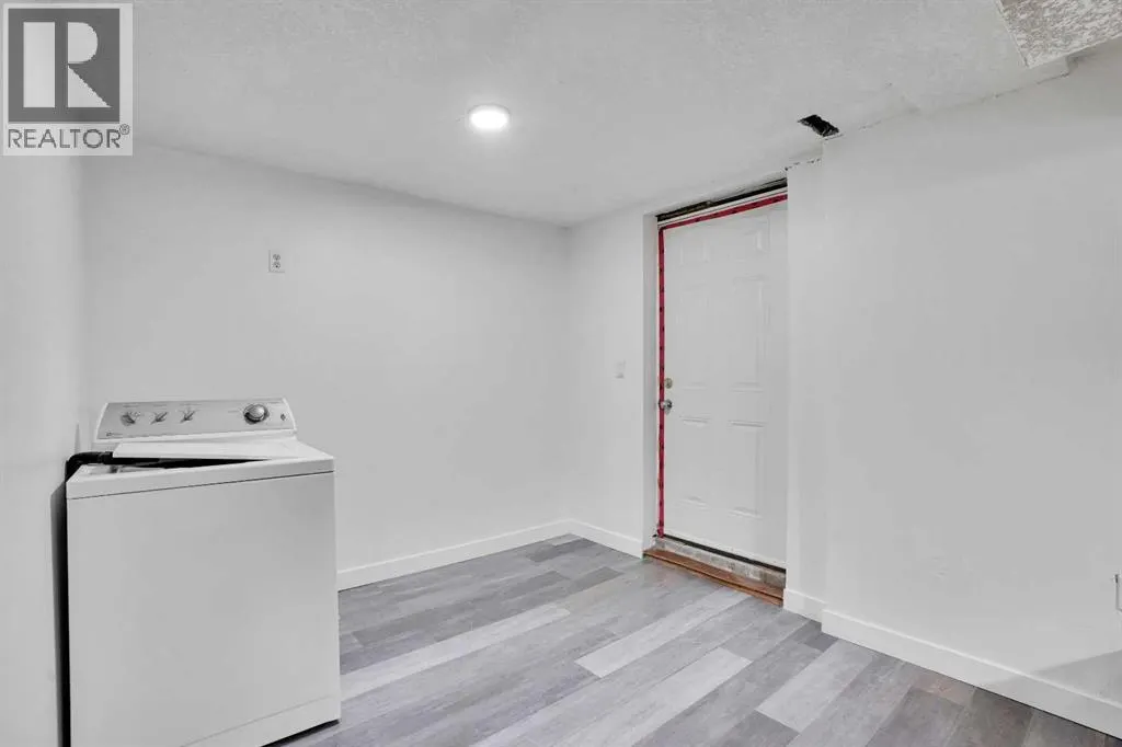 26 Falmead Bay NE