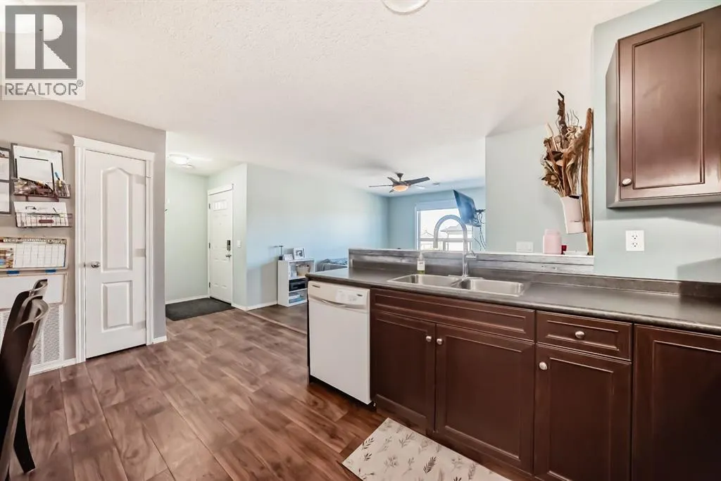 303, 8 Bayside Place