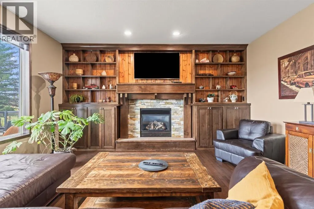498 Tuscany Ravine Road NW