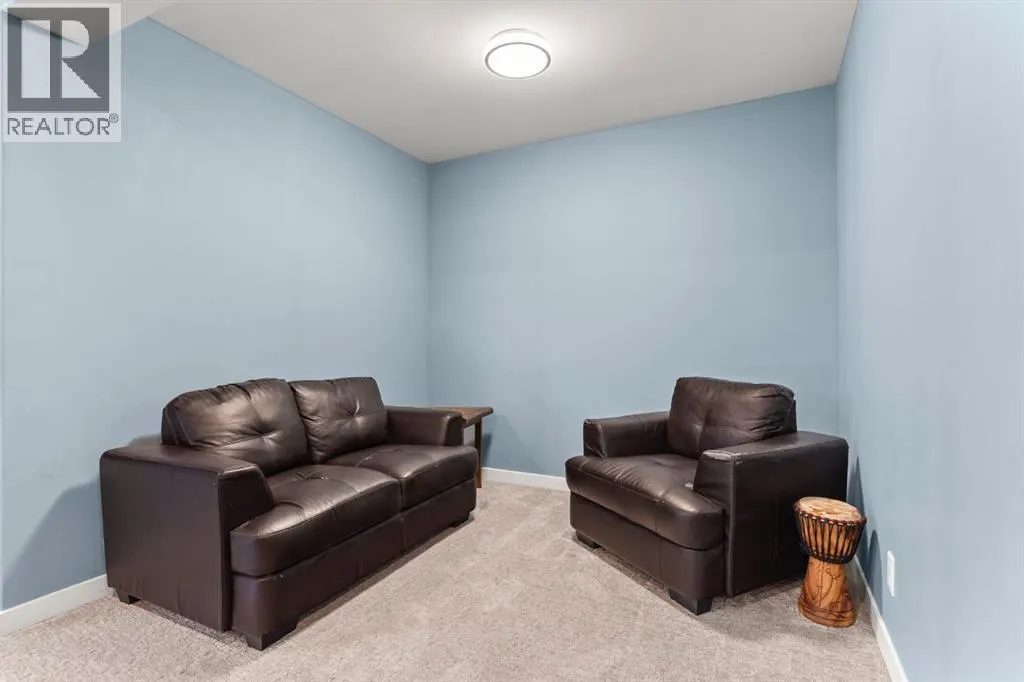 498 Tuscany Ravine Road NW