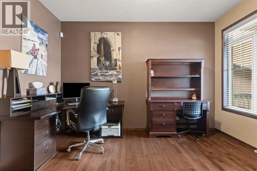 498 Tuscany Ravine Road NW