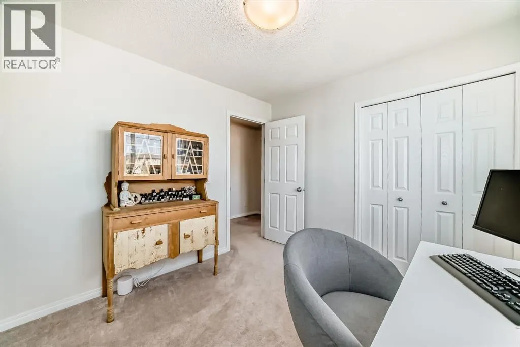 188 Walden Parade SE
