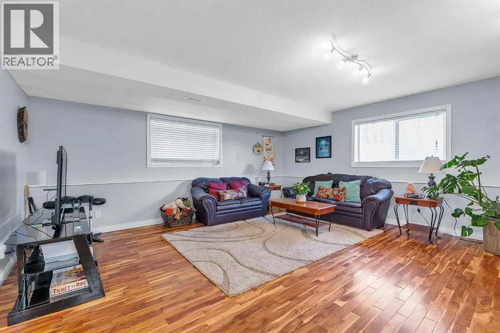 236 MT. Aberdeen Close SE
