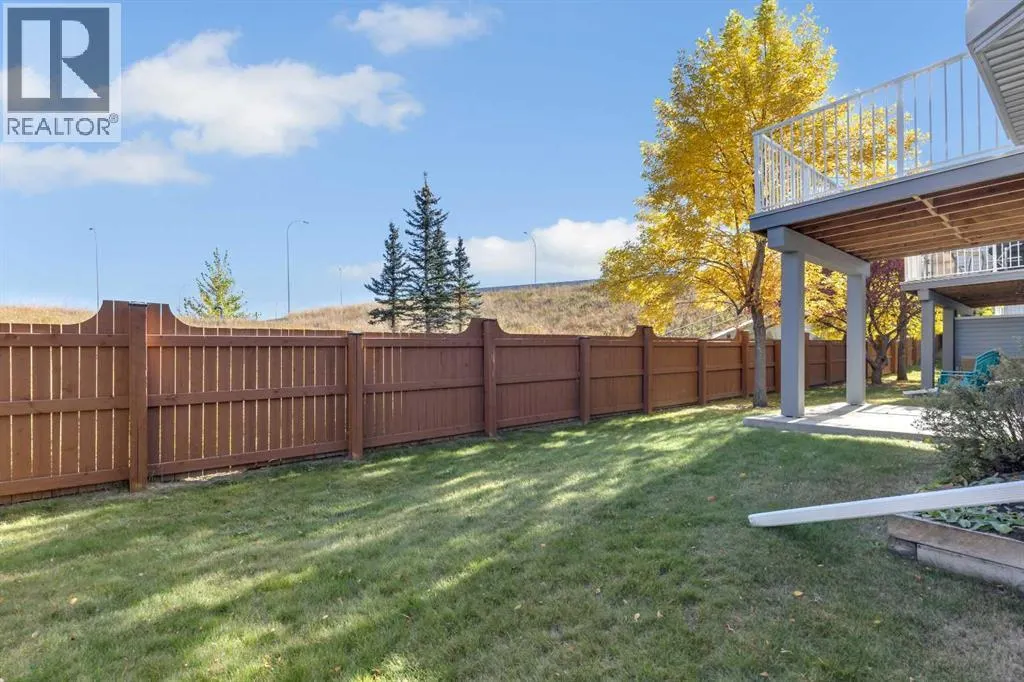 140 Valley Ridge Heights NW