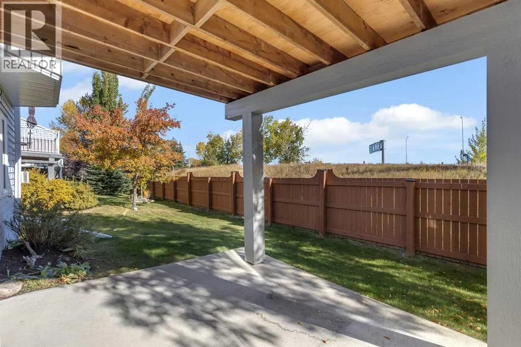 140 Valley Ridge Heights NW