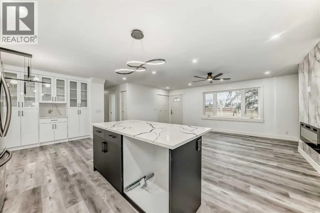 432 Ogden Drive SE