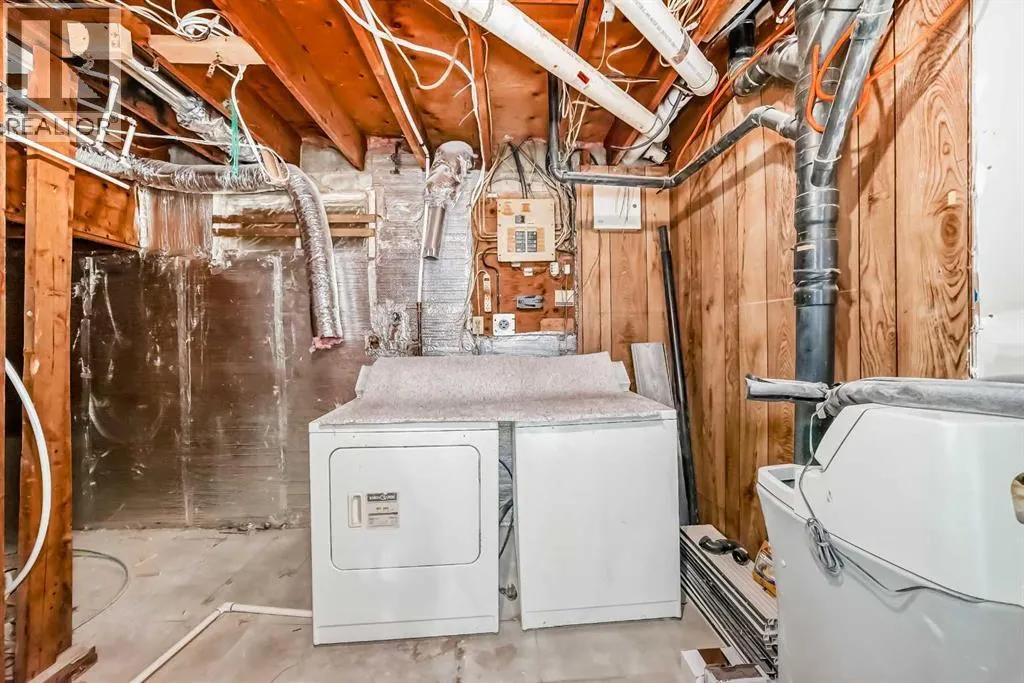 432 Ogden Drive SE