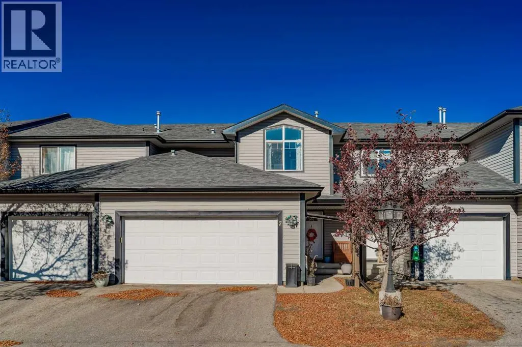 7, 102 Canoe Square SW