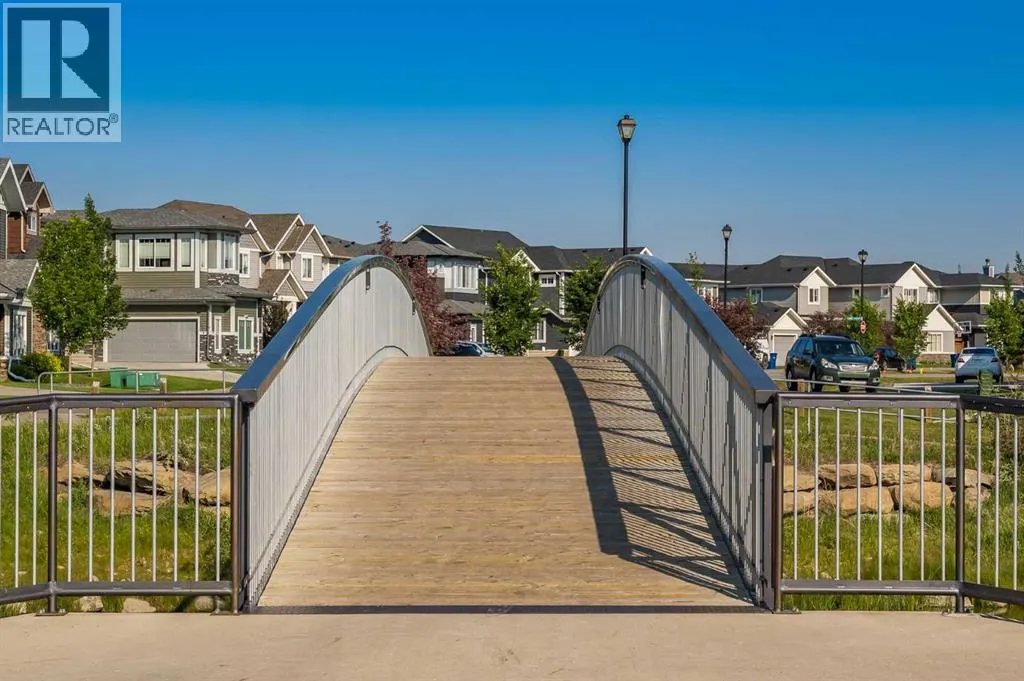 7, 102 Canoe Square SW