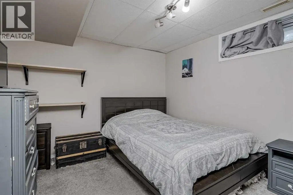7, 102 Canoe Square SW