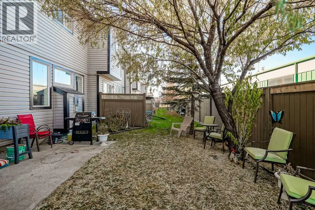 7, 102 Canoe Square SW