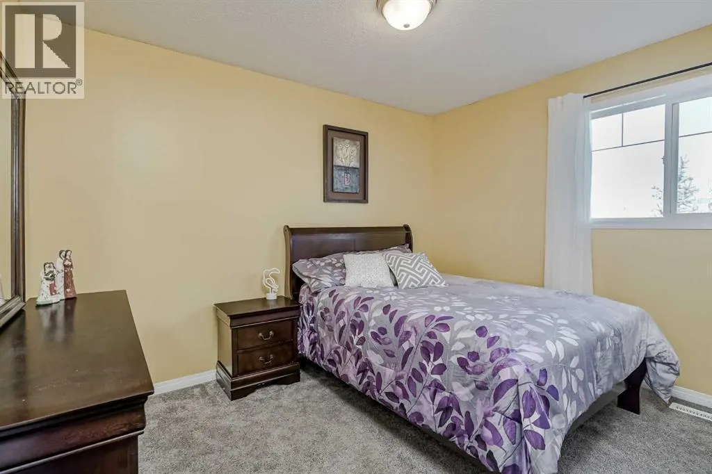 7, 102 Canoe Square SW