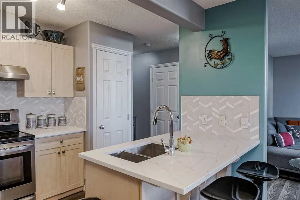 7, 102 Canoe Square SW
