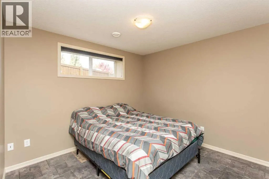 35 Woodrow Close