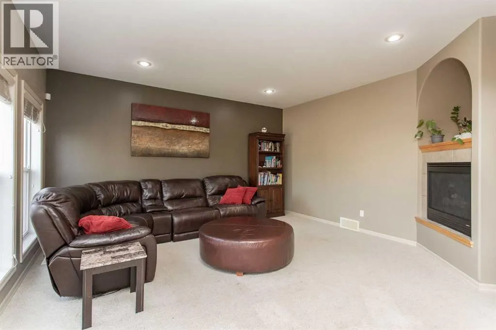 35 Woodrow Close