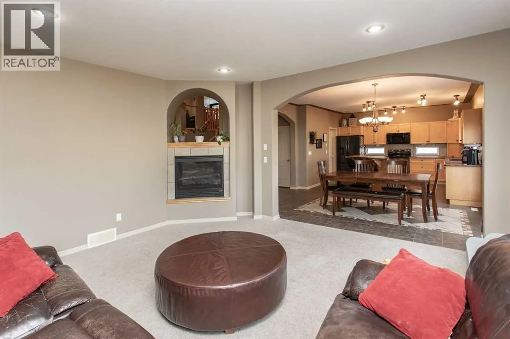 35 Woodrow Close