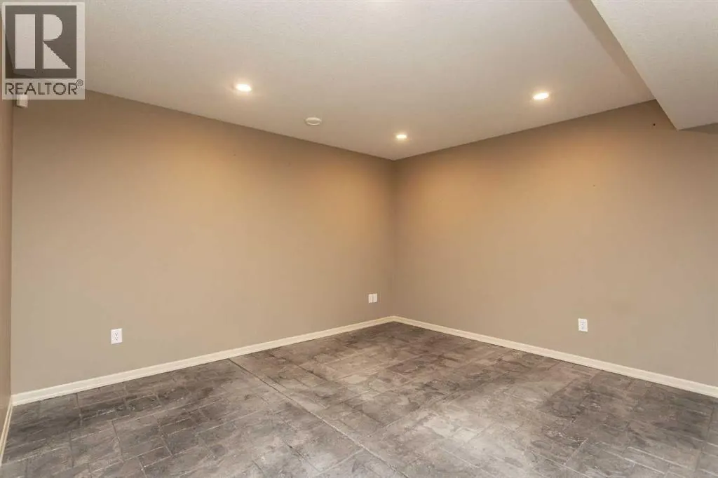35 Woodrow Close