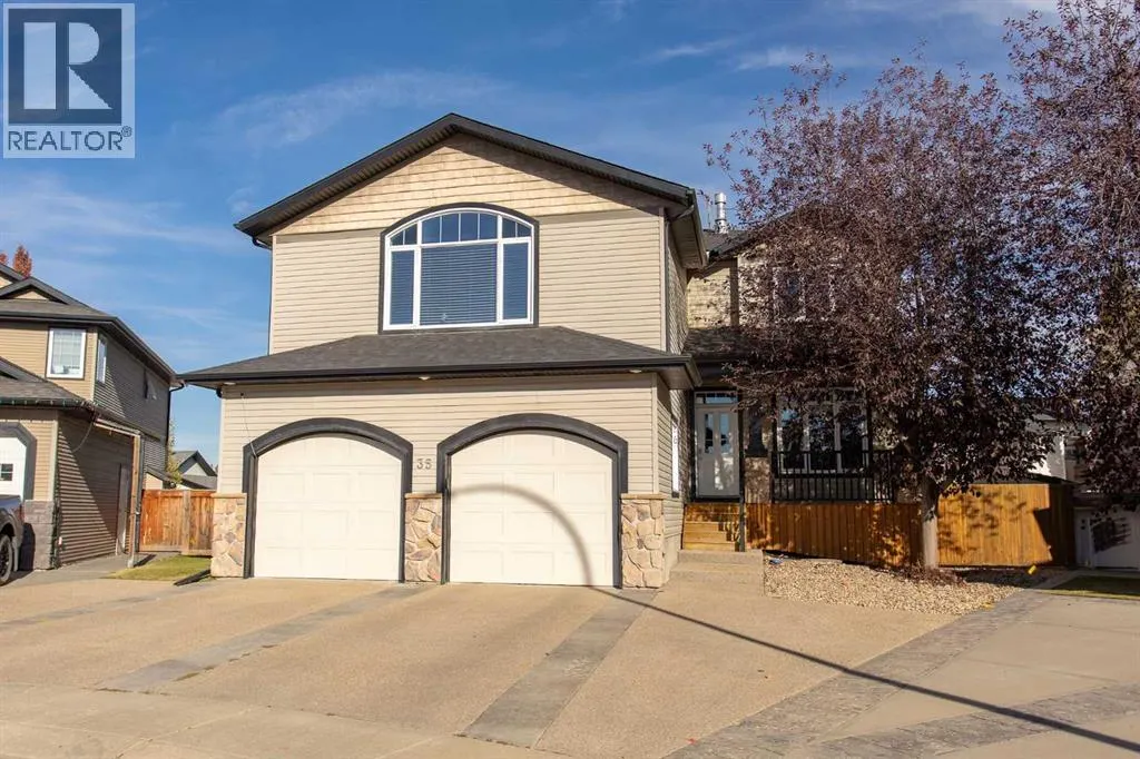 35 Woodrow Close