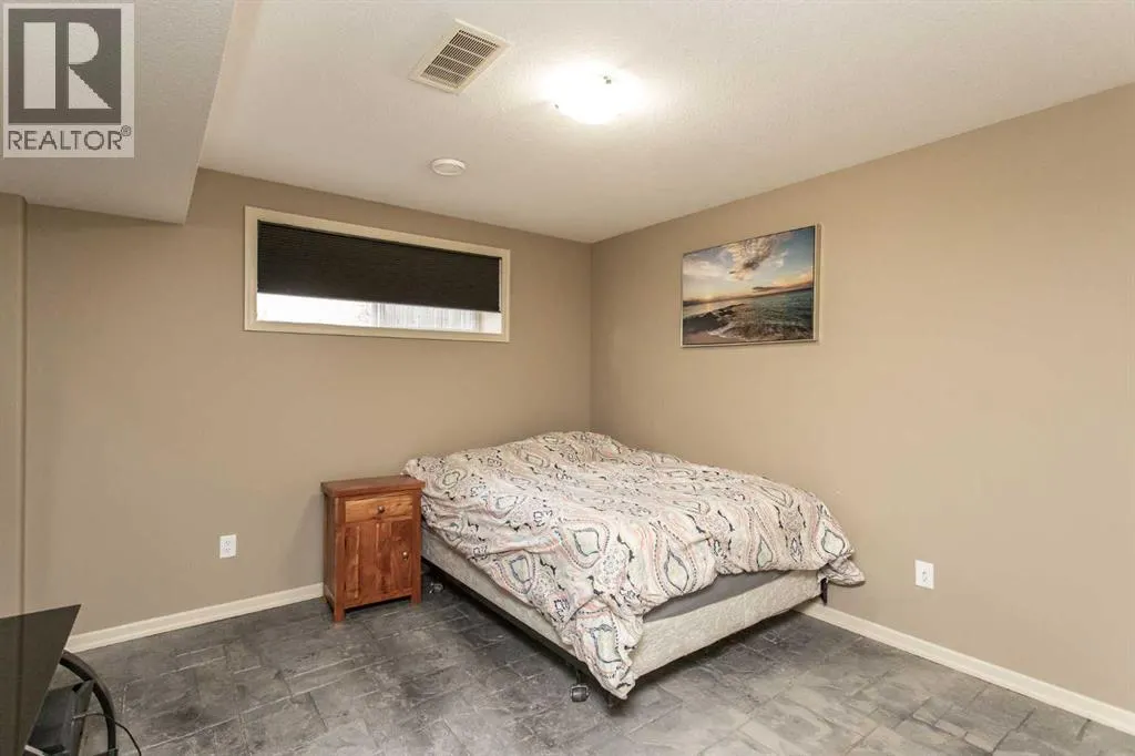 35 Woodrow Close