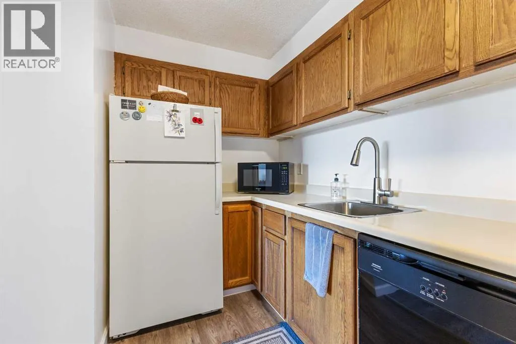 1506, 9800 Horton Road SW