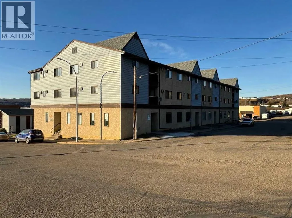 101-215, 10118 100 Avenue