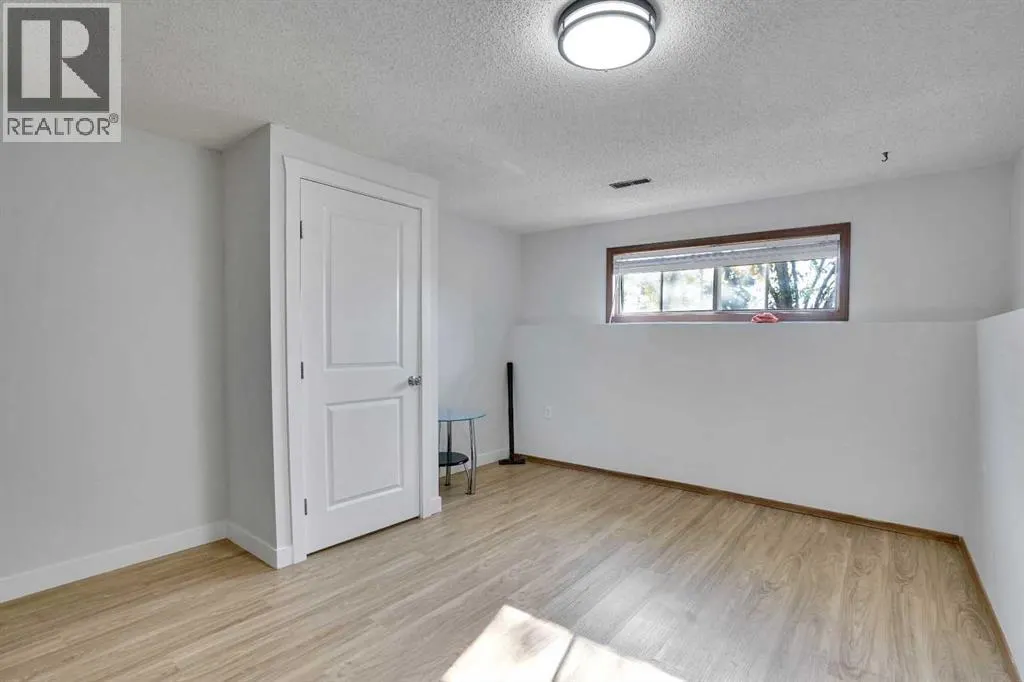 52 Erin Park Drive SE
