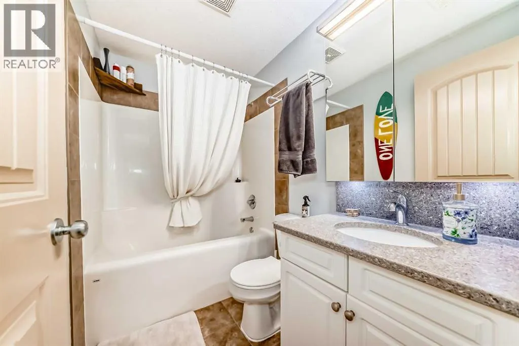 412 Highland Close