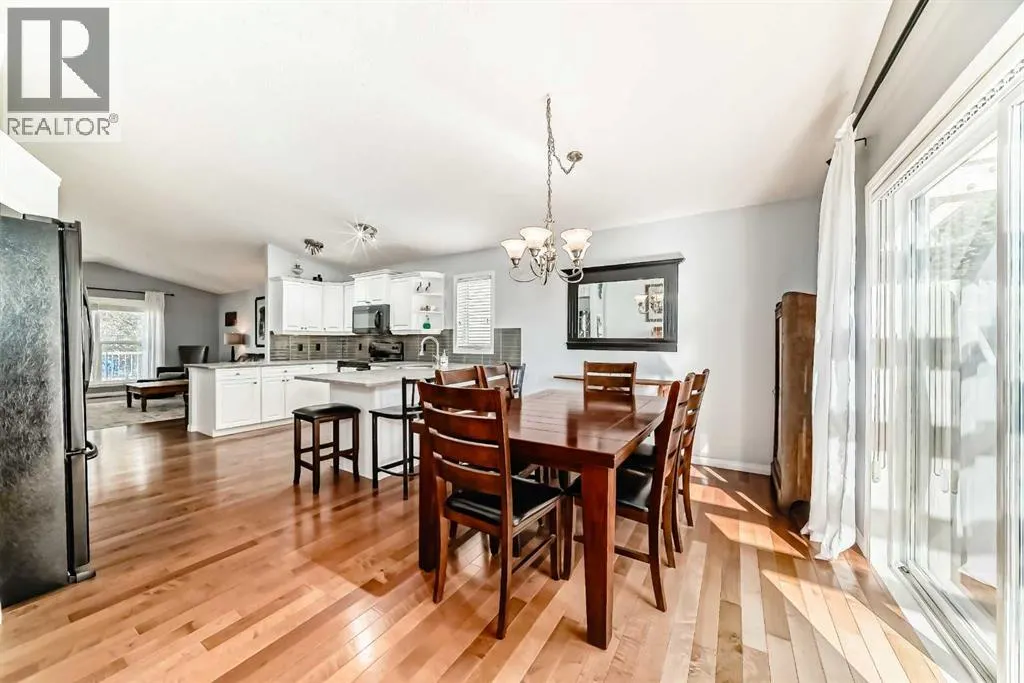 412 Highland Close