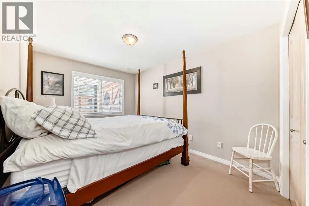 412 Highland Close