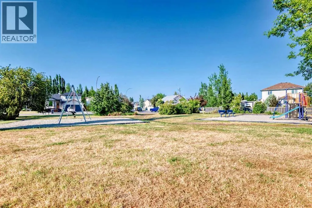 412 Highland Close