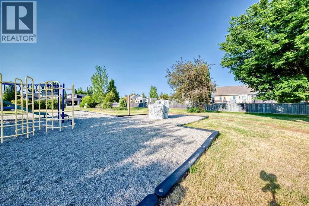 412 Highland Close