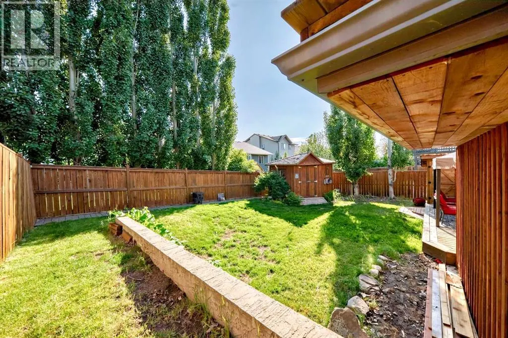 412 Highland Close