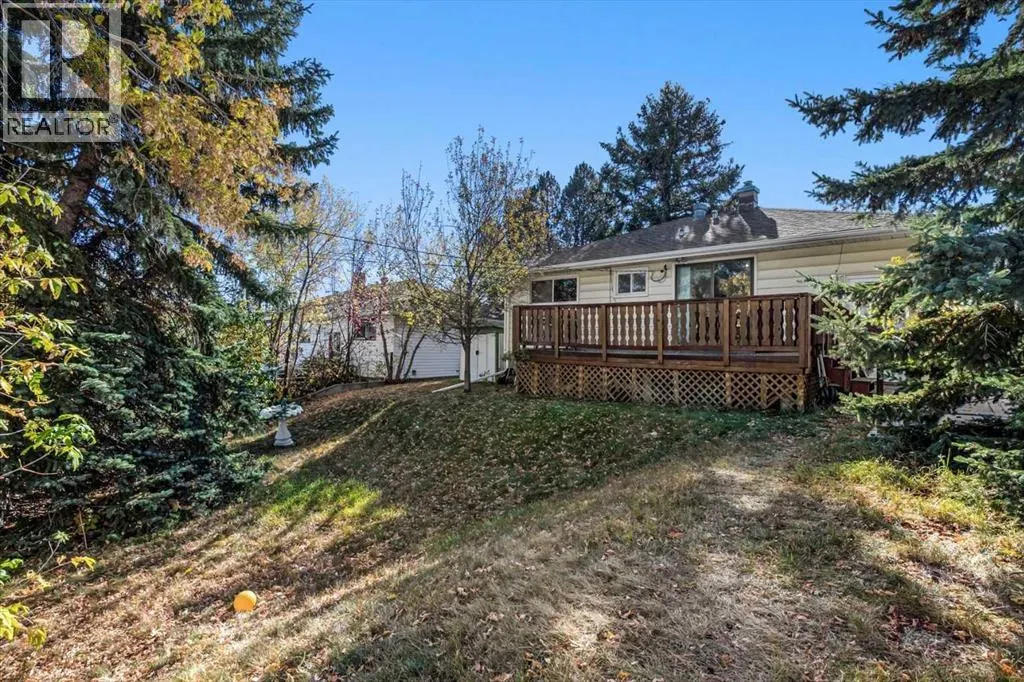 12 Thorncliffe Crescent NW