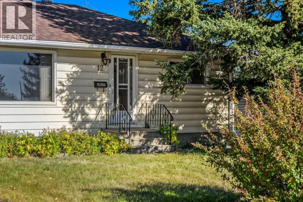 12 Thorncliffe Crescent NW