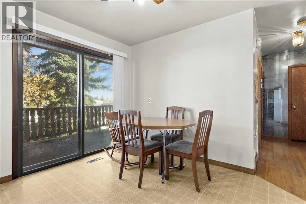 12 Thorncliffe Crescent NW