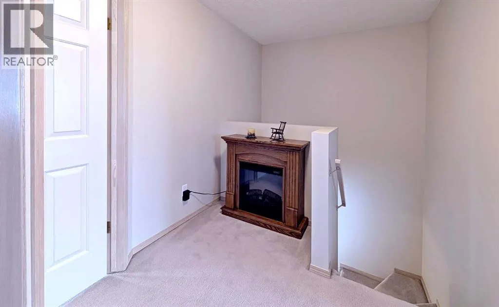12 Shawbrooke Court SW