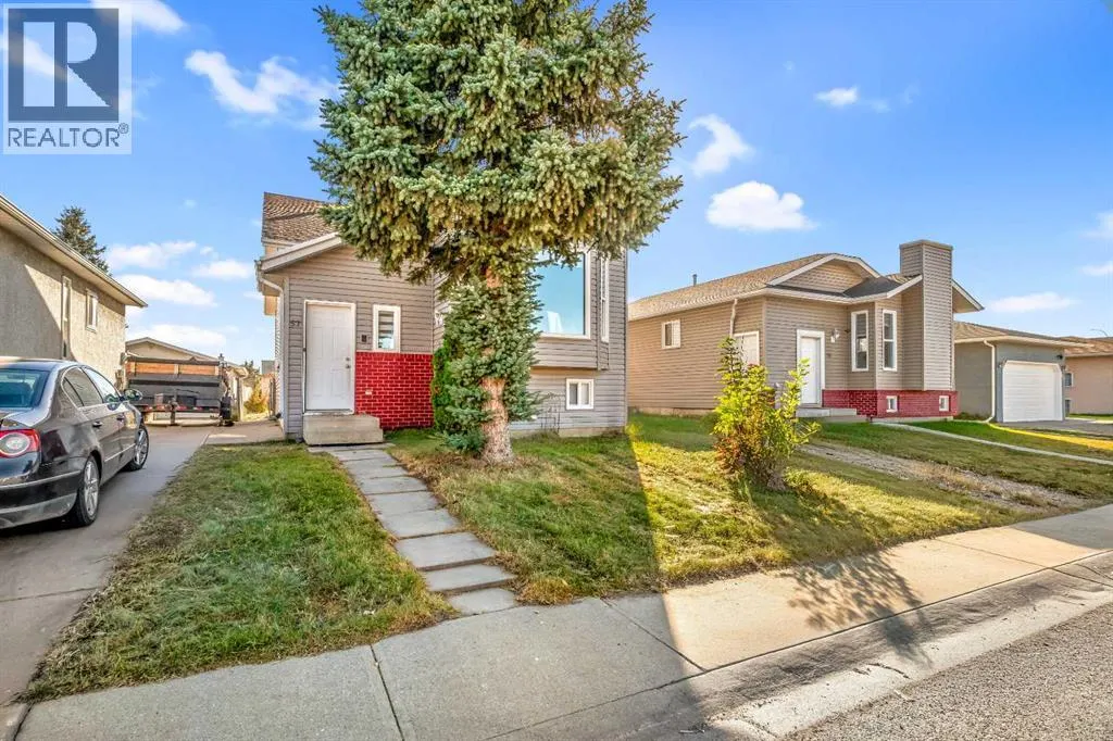 57 Martinview Crescent NE