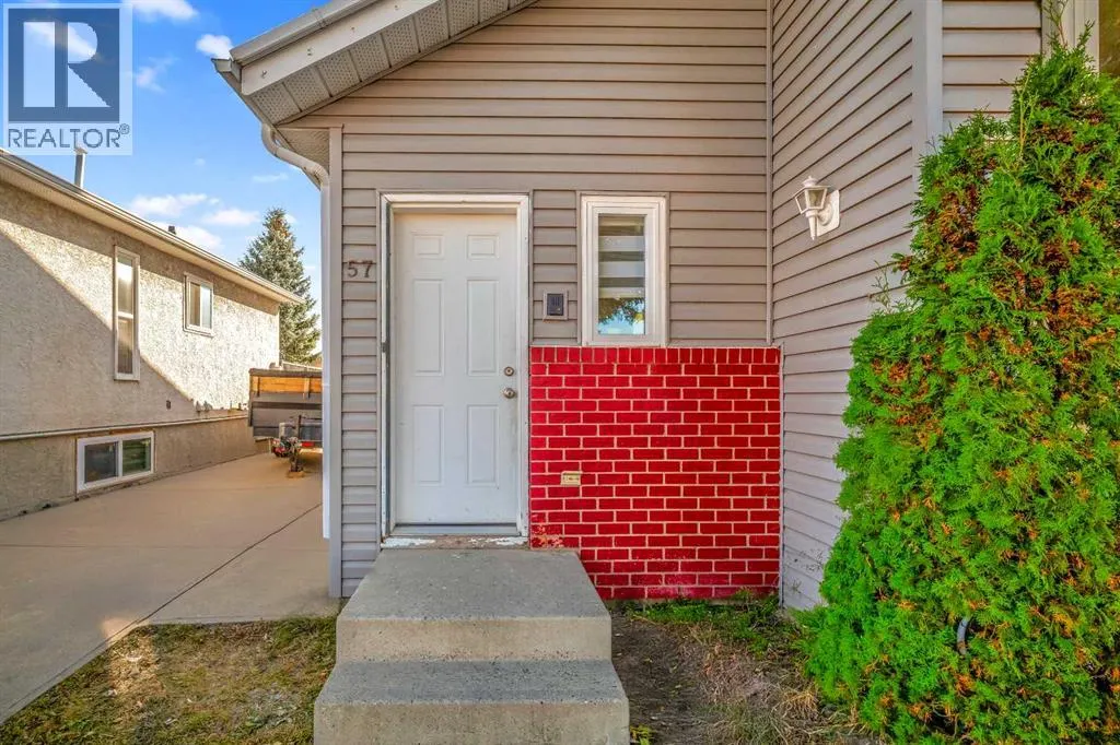 57 Martinview Crescent NE