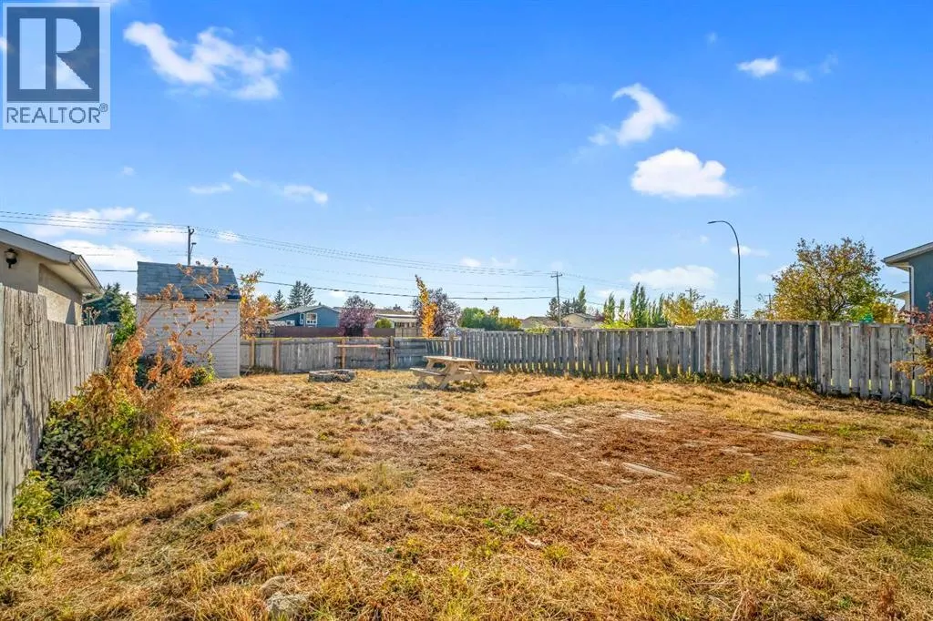 57 Martinview Crescent NE