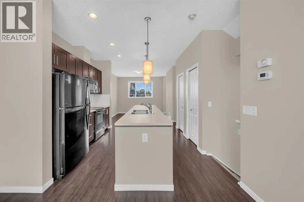 690 Copperpond Boulevard SE