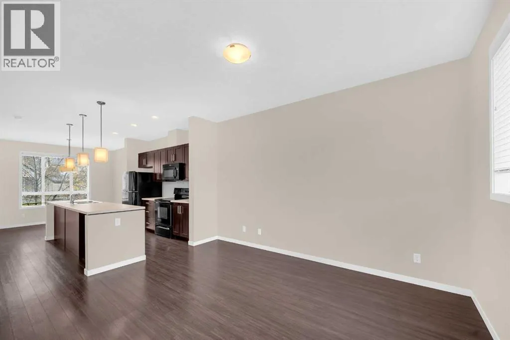 690 Copperpond Boulevard SE