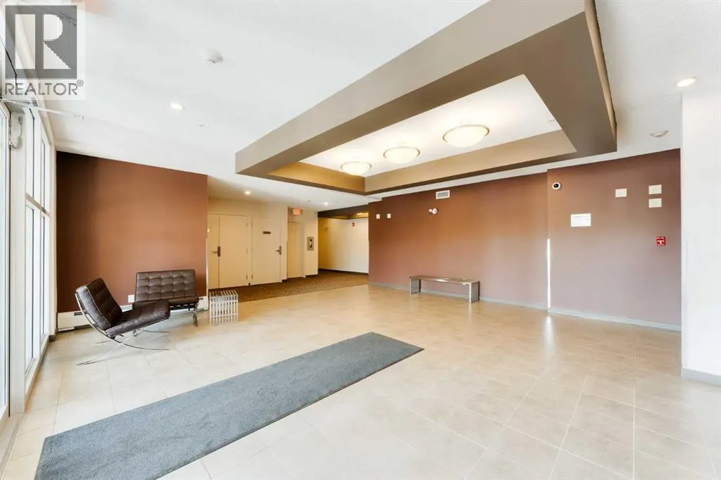 111, 207 Sunset Drive
