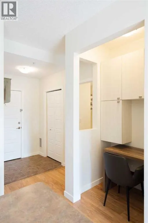 111, 207 Sunset Drive