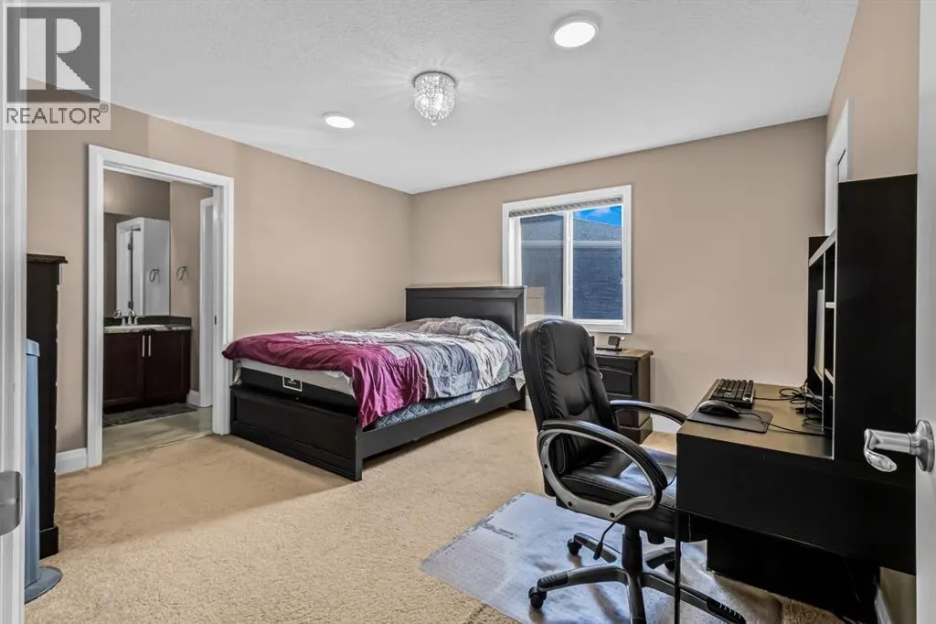39 Cornerstone Gardens NE