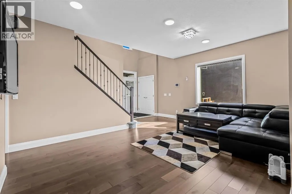 39 Cornerstone Gardens NE