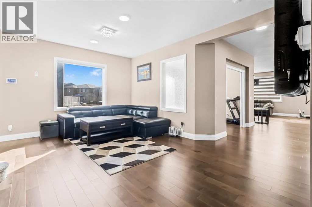 39 Cornerstone Gardens NE