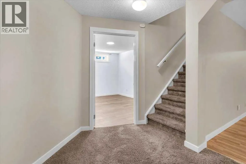 37 Douglasbank Rise SE